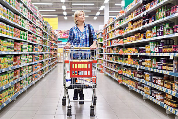 Hvorfor flere og flere supermarkeder og nærbutikker bruker gravitasjonsrullehylle (4)